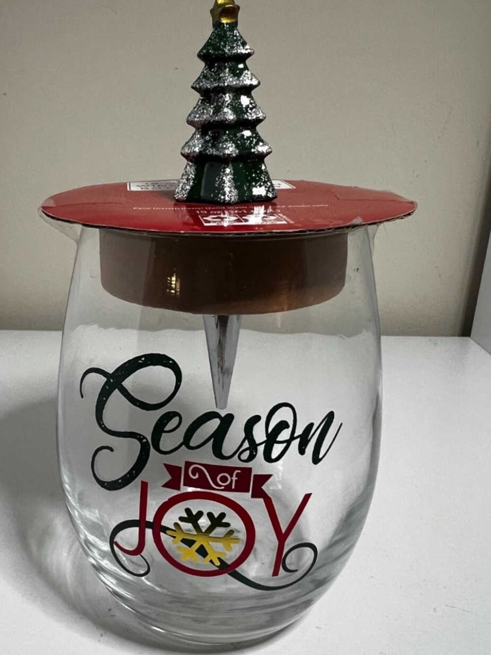 Holiday Time Stemless Wine Glass with Green & Red, Tree bottle stopper!